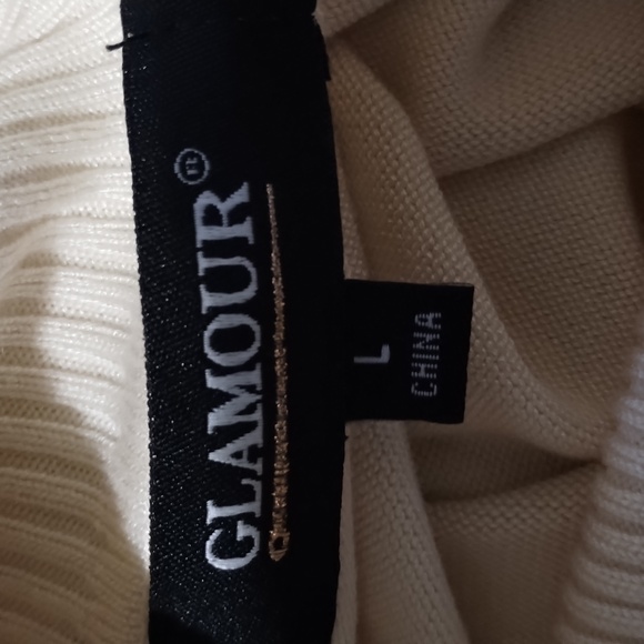 New "NWT Glamor Ivory Sweater Dress With Accented Fur Sleeves Size Small & Large - Picture 7 of 7